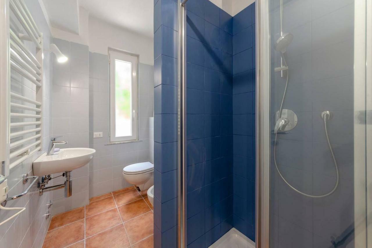 Апартаменти Joivy Family Flat With Little Patio, Cinque Terre Вернацца Екстер'єр фото